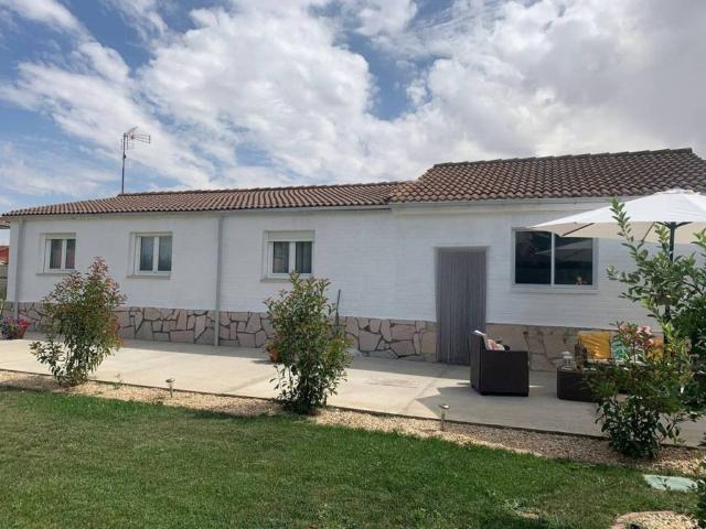Casa en venta en Santas Martas, Castilla y León