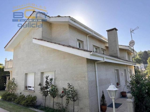 Casa en venta en Santiago, Galicia