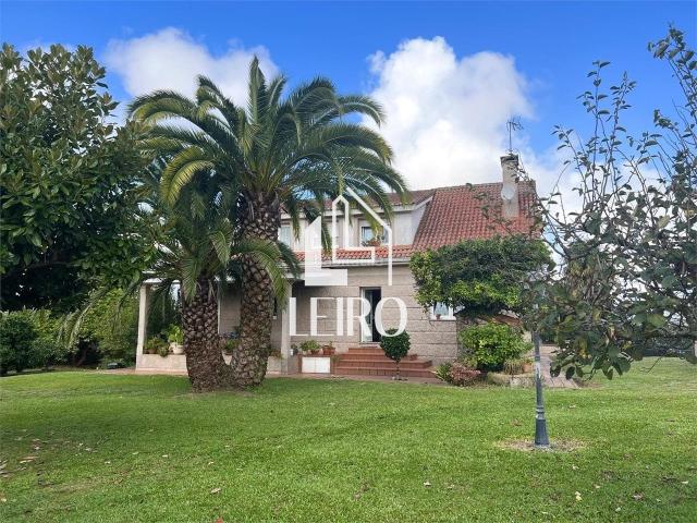 Casa en venta en Santiago de Compostela, Santiago