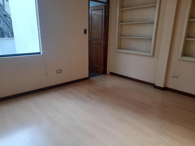 Casa venta en Santiago De Surco, Lima Metropolitana