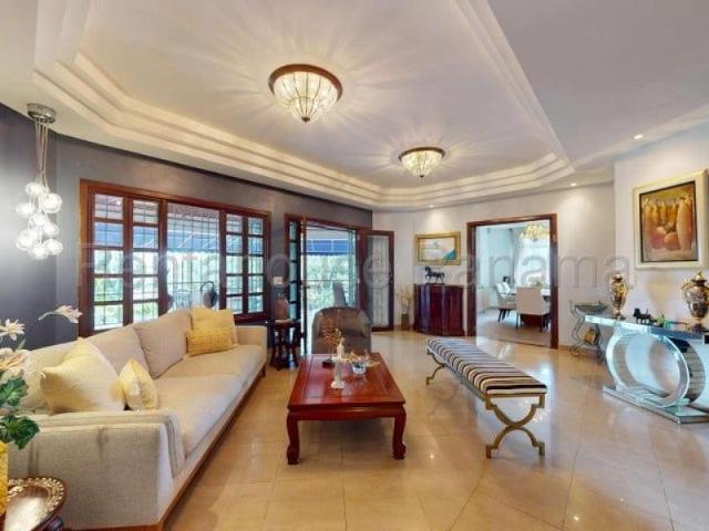 Casa venta en Llano de Catival, Santiago