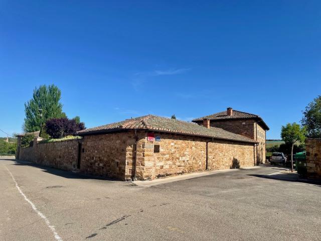 Casa en venta en Santiago Millas, Castilla y León