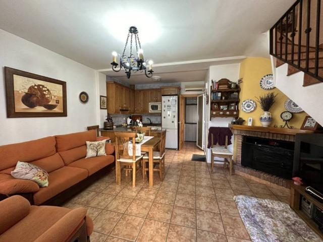 Casa en venta en Santiago-pontones, Jaén