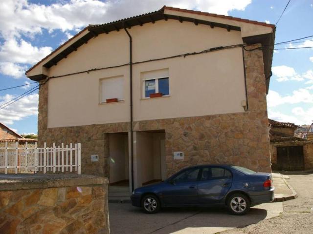 Casa en venta en Santibáñez De La Peña, Barrio de la Estación