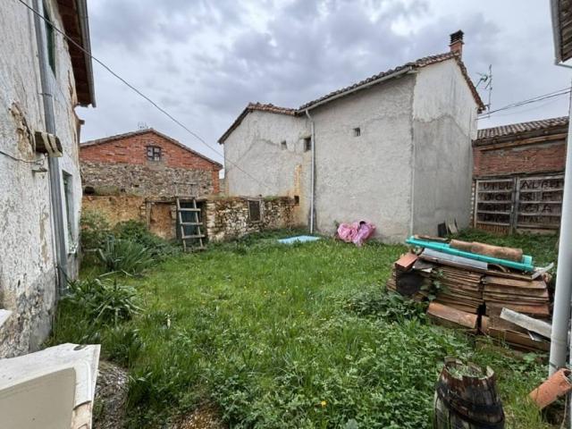 Casa en venta en Santibáñez De La Peña, Castilla y León
