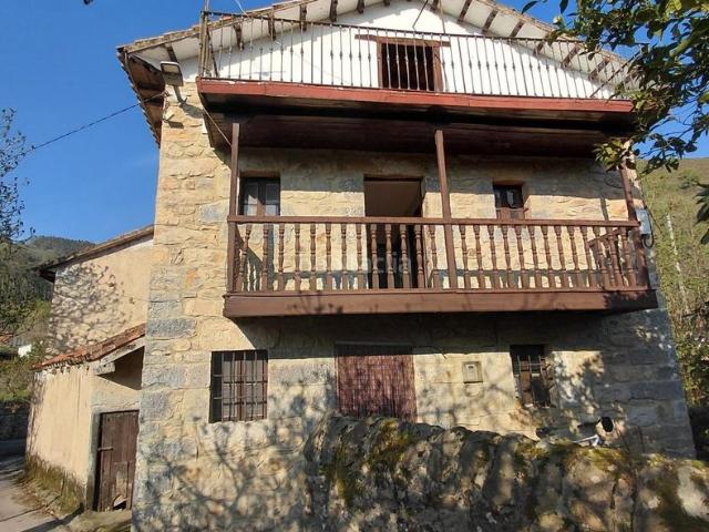Casa en venta en Acereda, Santiurde De Toranzo