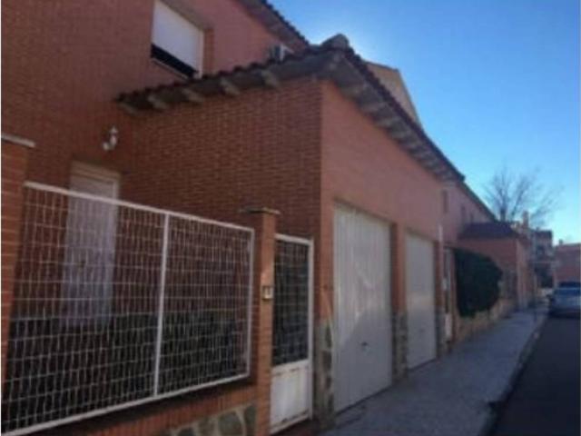 Casa en venta en Santo Domingo-caudilla, Val de Santo Domingo