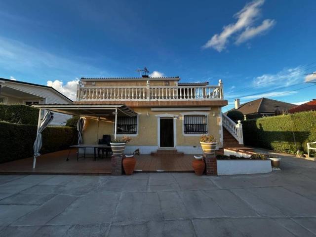 Casa en venta en Santorcaz, Madrid