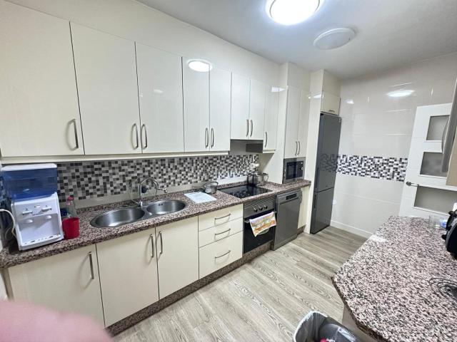 Casa en venta en Los Santos De Maimona, Extremadura