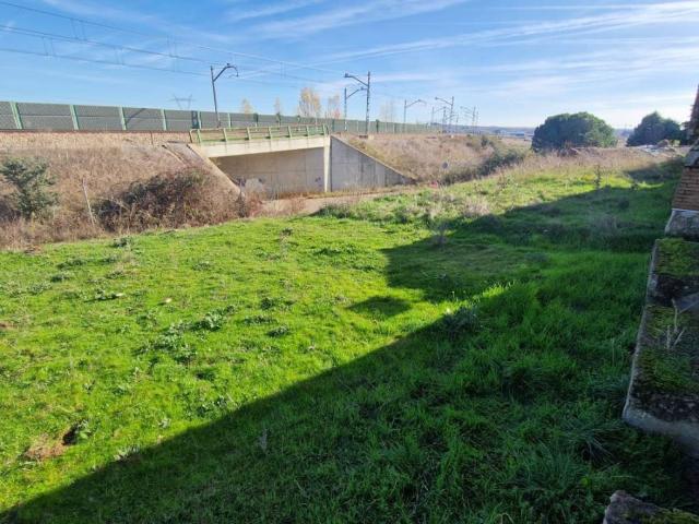 Casa en venta en Santovenia De La Valdoncina, Castilla y León