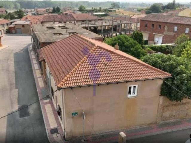 Casa en venta en Santovenia De La Valdoncina, Castilla y León