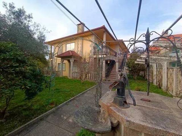 Casa en venta en Arra, O Salnés