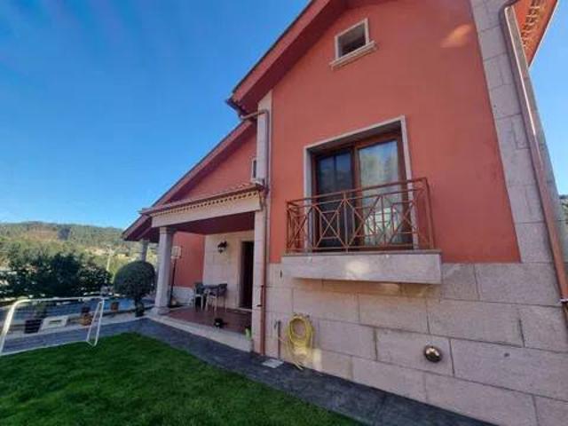 Casa en venta en Dorrón, O Salnés
