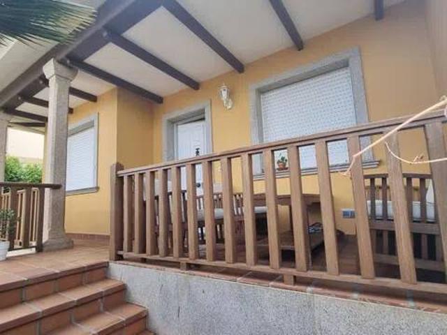 Casa en venta en Canelas, O Salnés