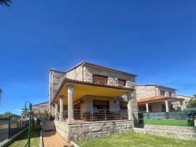 Casa en venta en Padriñán, O Salnés