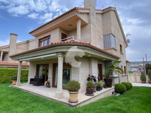 Casa en venta en Padriñán, O Salnés