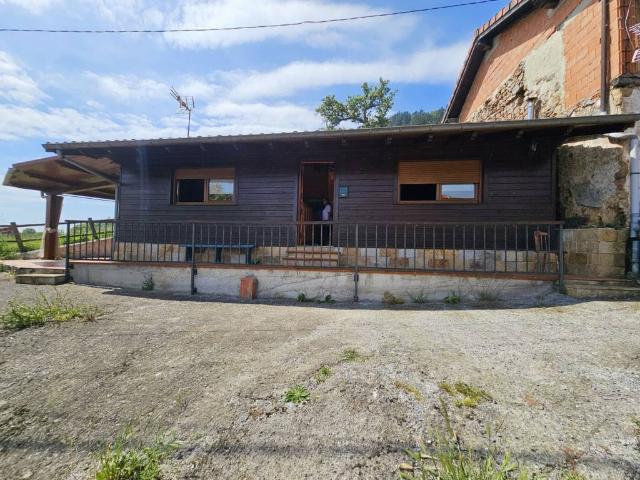Casa en venta en Sariego, La Cuesta