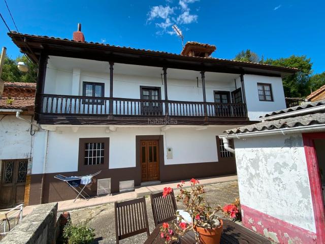 Casa en venta en Sariego