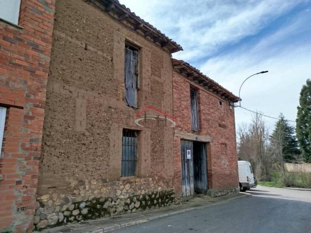 Casa en venta en Sariegos, Castilla y León