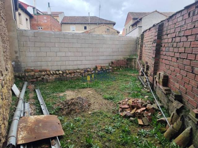 Casa en venta en Sariegos, Castilla y León