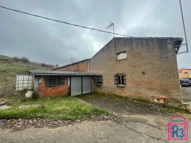 Casa en venta en Sariegos, Castilla y León
