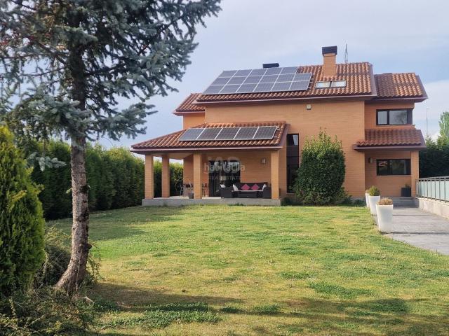 Casa en venta en Sariegos, Castilla y León