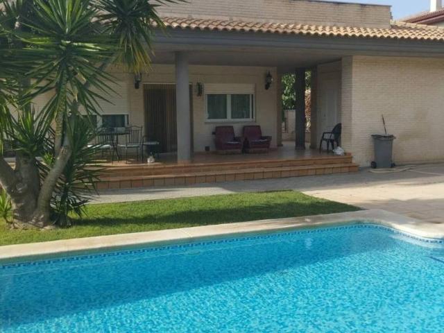 Casa en venta en Sax