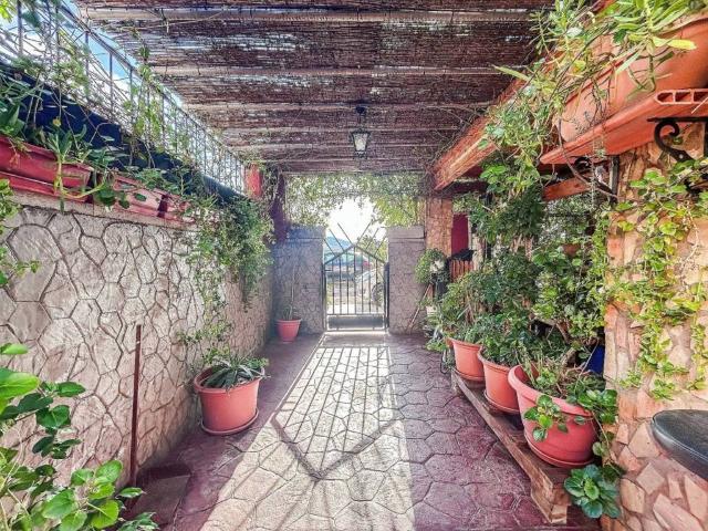 Casa en venta en l'Alt Vinalopó / El Alto Vinalopó, Valencia