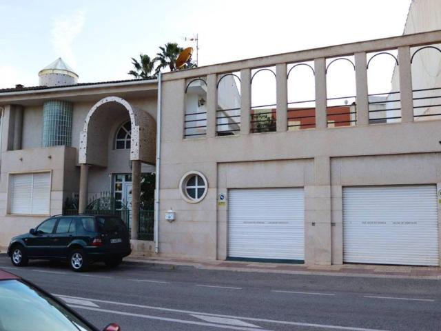 Casa en venta en l'Alt Vinalopó / El Alto Vinalopó, Valencia