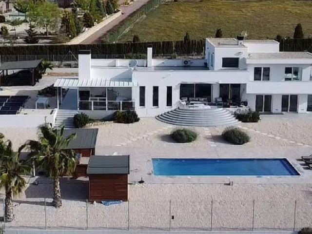 Casa en venta en Sax