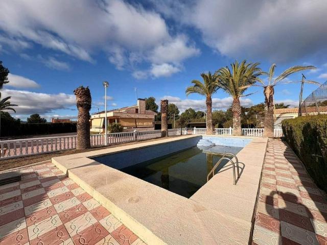 Casa en venta en l'Alt Vinalopó / El Alto Vinalopó, Valencia
