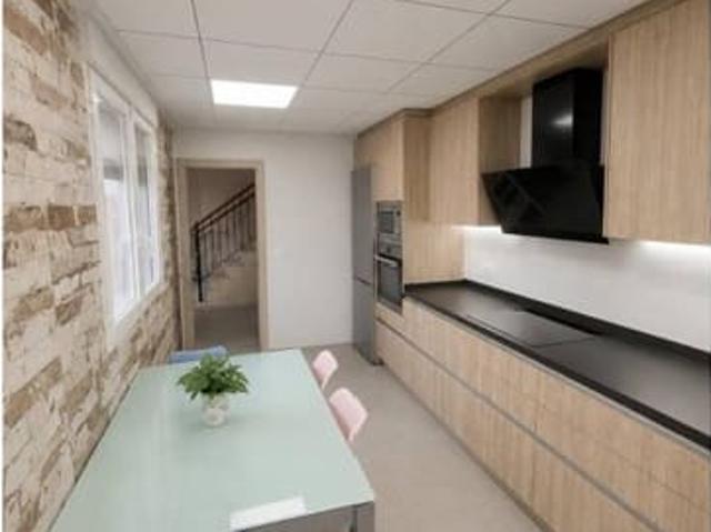 Casa en venta en l'Alt Vinalopó / El Alto Vinalopó, Valencia
