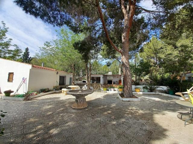 Casa en venta en l'Alt Vinalopó / El Alto Vinalopó, Valencia