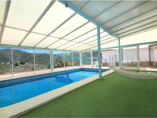 Casa en venta en La Axarquía, Andalucía