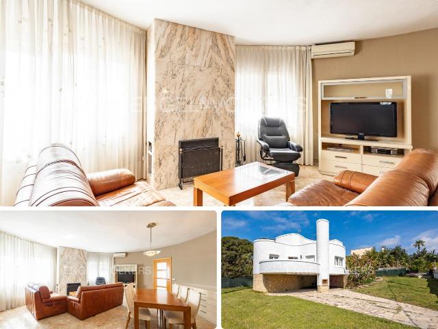 Casa en venta en Segur de Calafell, Calafell