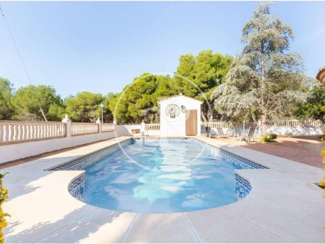 Casa en venta en el Camp de Túria, Valencia