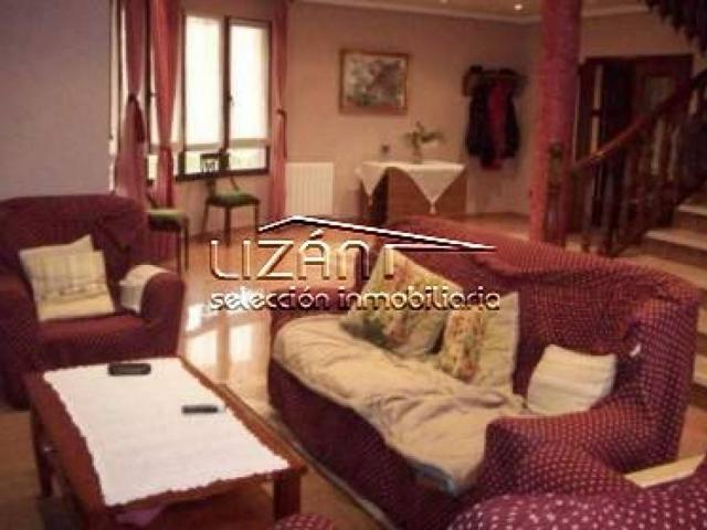 Casa en venta en La Carrera, Siero