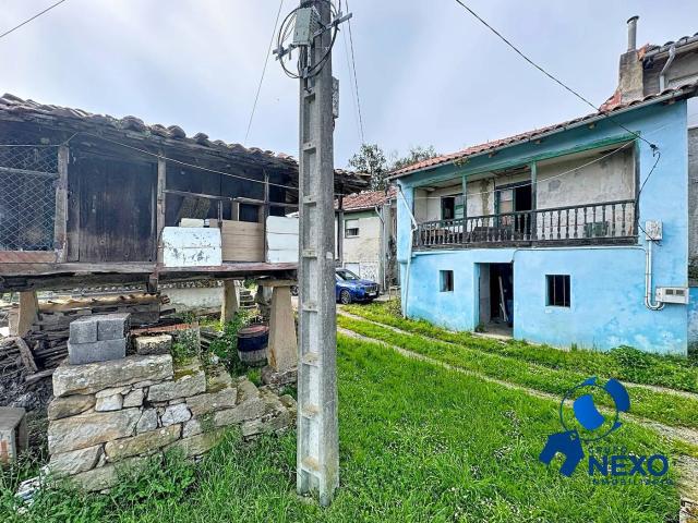 Casa en venta en Santolaya, Siero