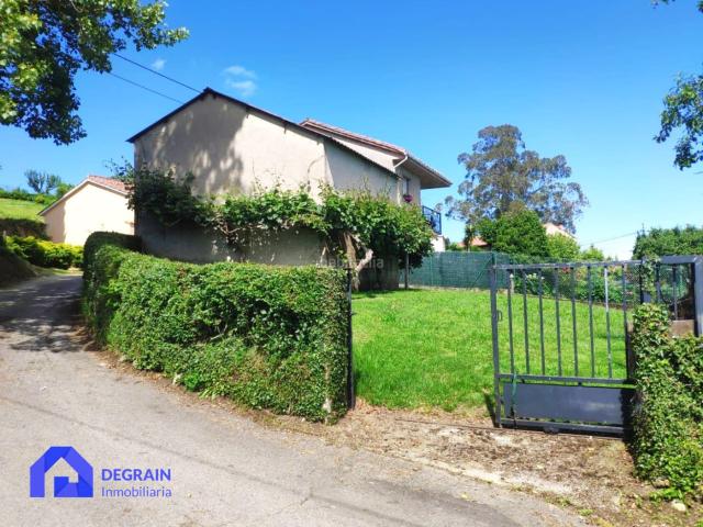 Casa en venta en Santolaya, Siero