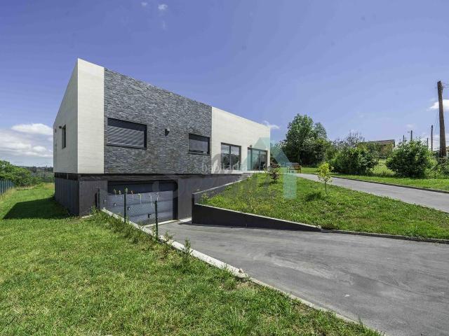 Casa en venta en Santolaya, Siero