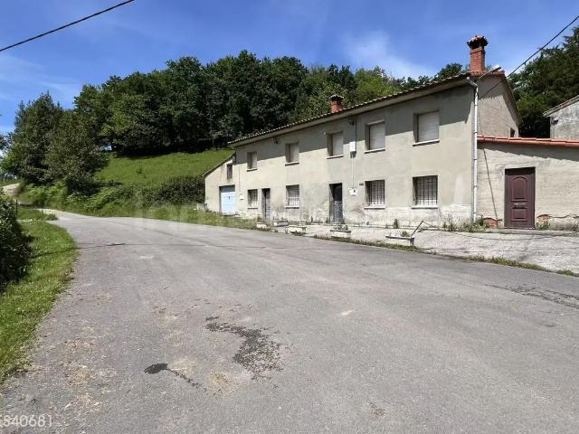 Casa en venta en Santolaya, Siero