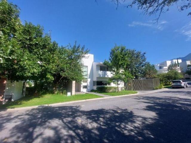 Casa En Condominio en venta en Dr. Coss, Nuevo León