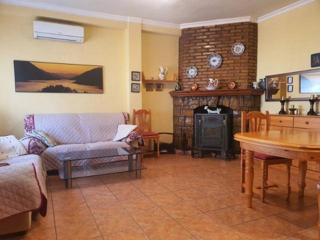 Casa en venta en La Hoya de Buñol, Valencia