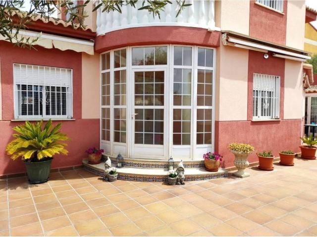 Casa en venta en La Hoya de Buñol, Valencia