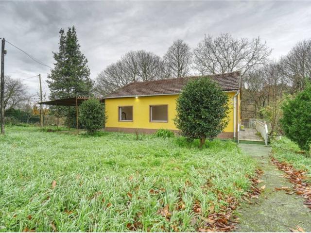 Casa en venta en Cira, O Deza