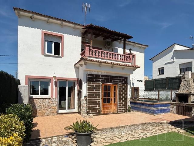 Casa en venta en Vallcanera, la Selva