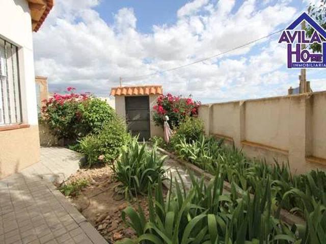 Casa en venta en Sinlabajos, Castilla y León