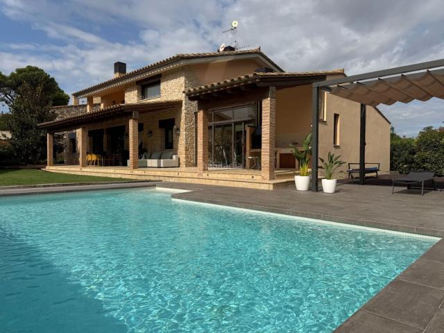 Casa en venta en Alt Empordà, Catalunya