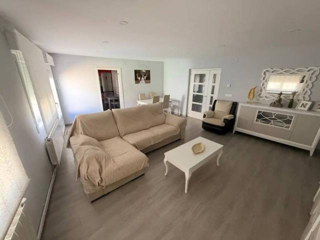 Casa en venta en Socuéllamos, Castilla-La Mancha