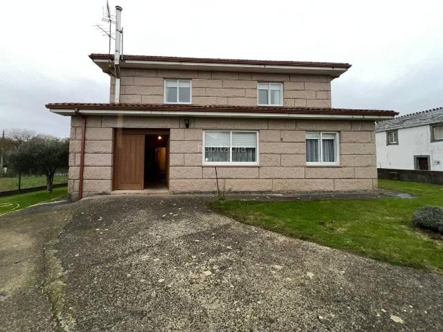 Casa en venta en Chantada, Galicia